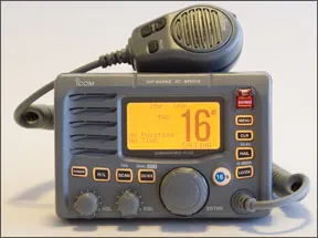 Icom M504