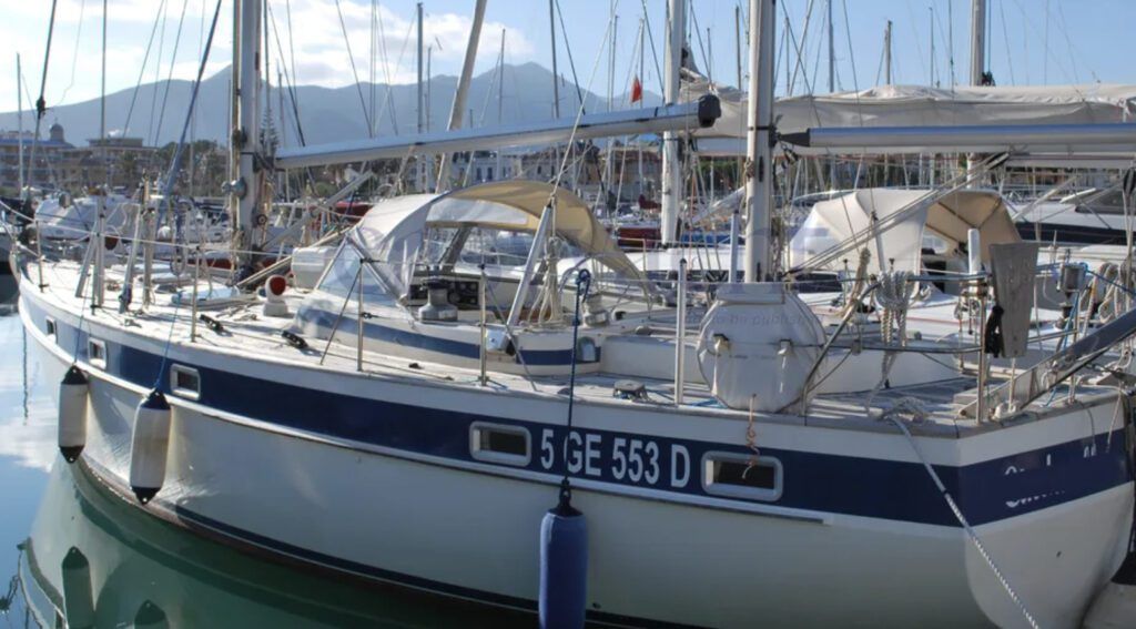 Hallberg-Rassy 42 Used Boat Review