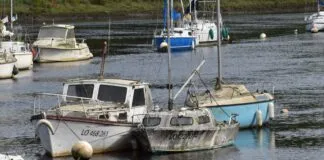 Old, decomposing fiberglass boats in Hennebont, next to Lorient, in the Morbihan region of Bretagne, France. (Photo/ Angie Richard)